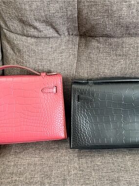 Elegant Croc-Embossed Women’s Top-Handle Bag in Pink and Black